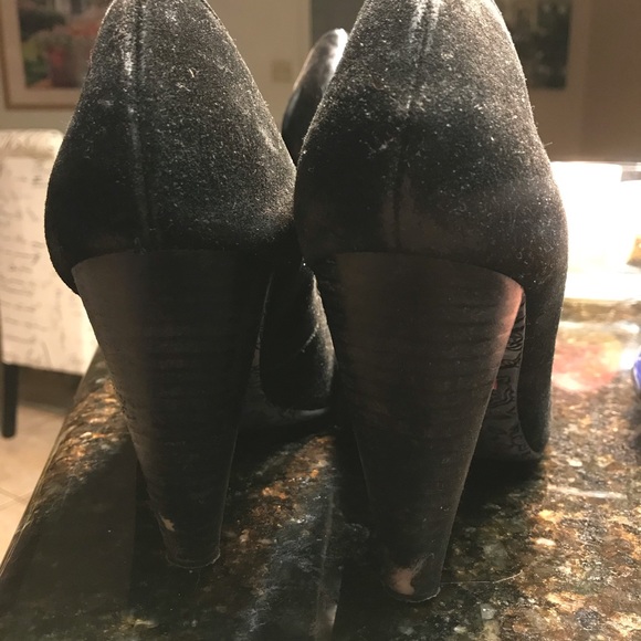 Heels - Picture 5 of 8